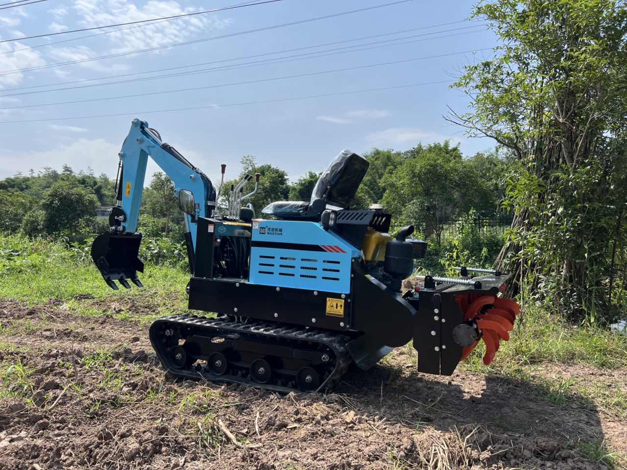 MT-IAM08 自走式履带旋耕机